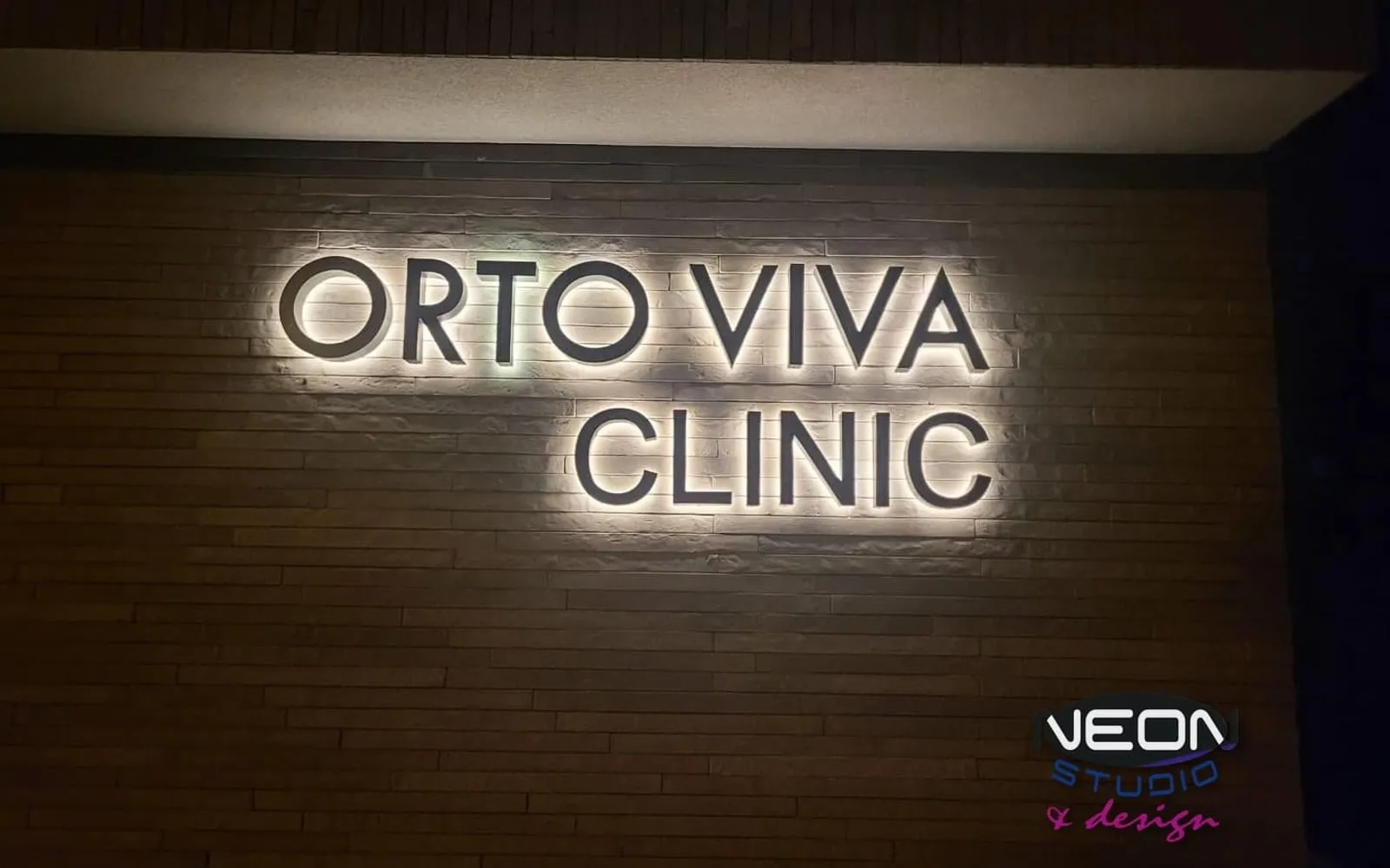 Signage for clinics and beauty salons